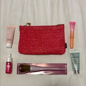 NWOT Cosmetic Bag with Skin & Hair Minis